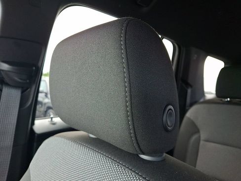 Used 2023 Chevrolet Traverse LT FWD image 18