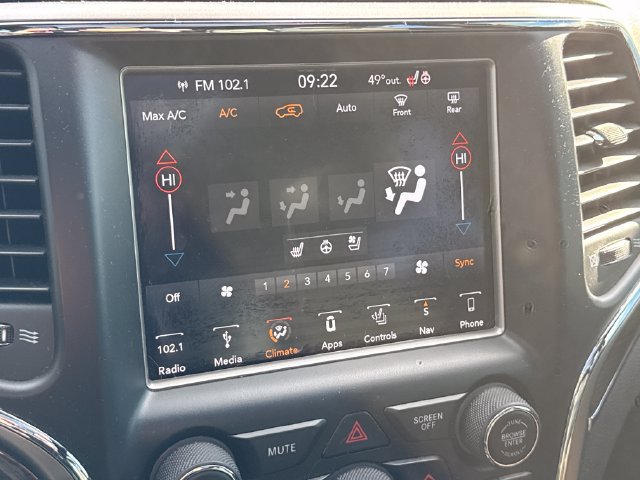 Used 2018 Jeep Grand Cherokee Overland AWD/4WD image 33
