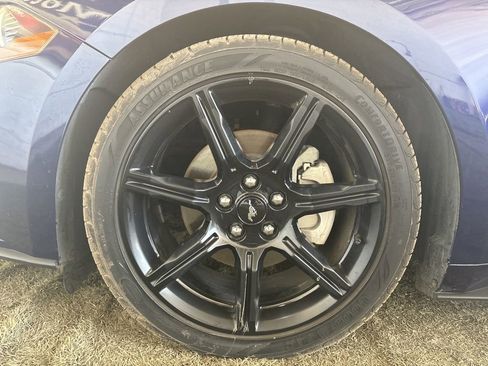 Used 2020 Ford Mustang Coupe w/ Black Accent Package RWD image 20