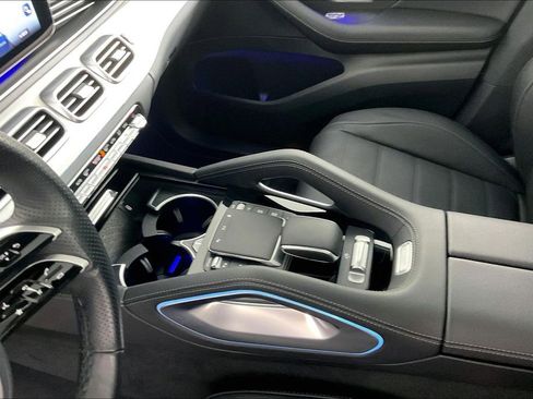 Certified 2025 Mercedes-Benz GLS 450 4MATIC image 12