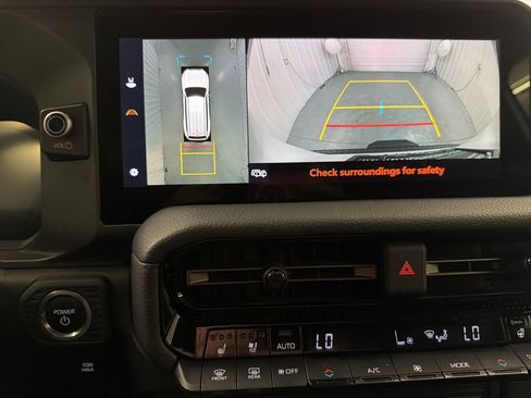 Used 2024 Toyota Land Cruiser image 17