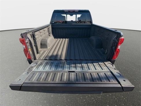 Used 2023 Chevrolet Silverado 1500 High Country w/ Technology Package image 15