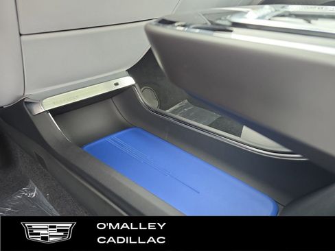 New 2026 Cadillac Lyriq Luxury w/ LPO, Floor Liner Package image 21