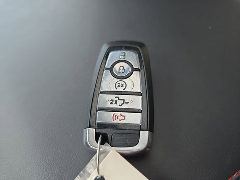 Used 2025 Ford F150 Raptor image 38