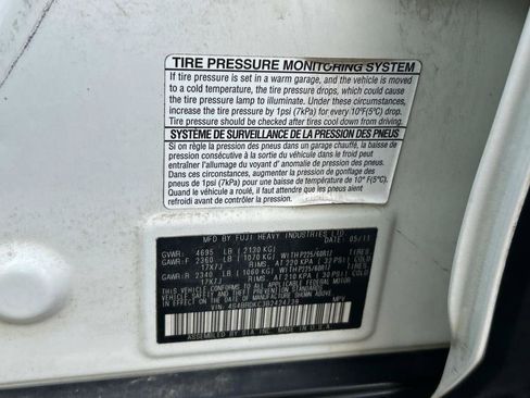 Used 2011 Subaru Outback 3.6R Limited w/ PWR Moonroof Pkg image 11