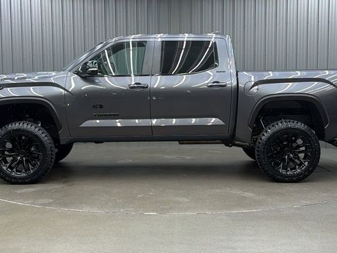 Used 2025 Toyota Tundra Limited image 2