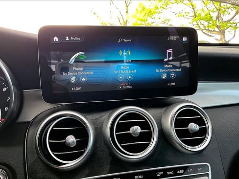 Certified 2021 Mercedes-Benz GLC 300 image 34