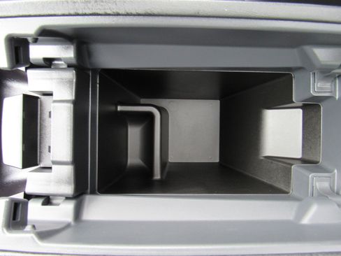 Used 2023 Nissan Rogue SV w/ SV Premium B Package image 29