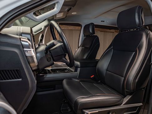 Used 2024 Ford F350 Lariat w/ Lariat Ultimate Package image 20