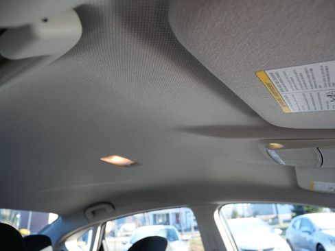 Used 2019 Nissan Sentra SV image 17