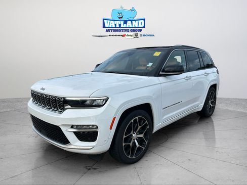 Certified 2022 Jeep Grand Cherokee Summit AWD/4WD image 1