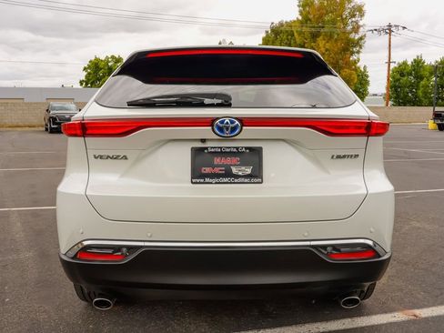 Used 2023 Toyota Venza Limited AWD/4WD image 11