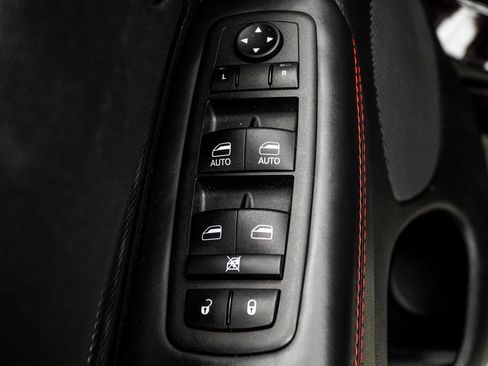 Used 2024 Dodge Durango GT image 32