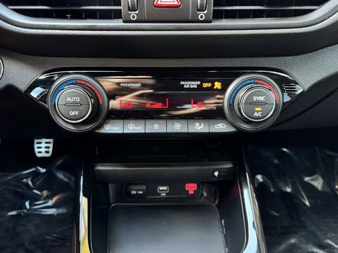 Used 2024 Kia Forte GT image 26