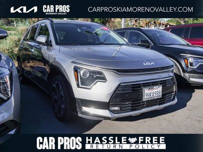 Used 2023 Kia Niro EX Touring