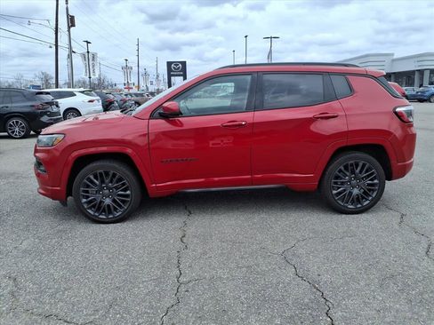 Used 2023 Jeep Compass Limited image 2