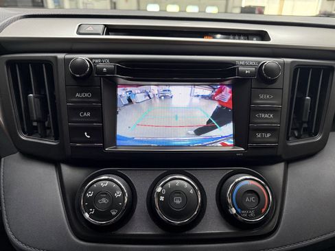 Used 2017 Toyota RAV4 LE w/ All Weather Liner Package AWD/4WD image 28