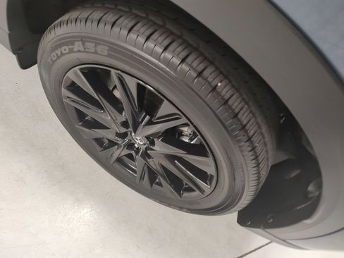 Used 2025 MAZDA CX-5 Carbon Edition image 14