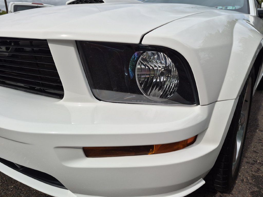 Used 2007 Ford Mustang GT Premium RWD image 3