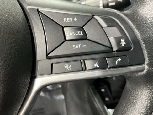 Used 2023 Nissan Kicks SV image 10