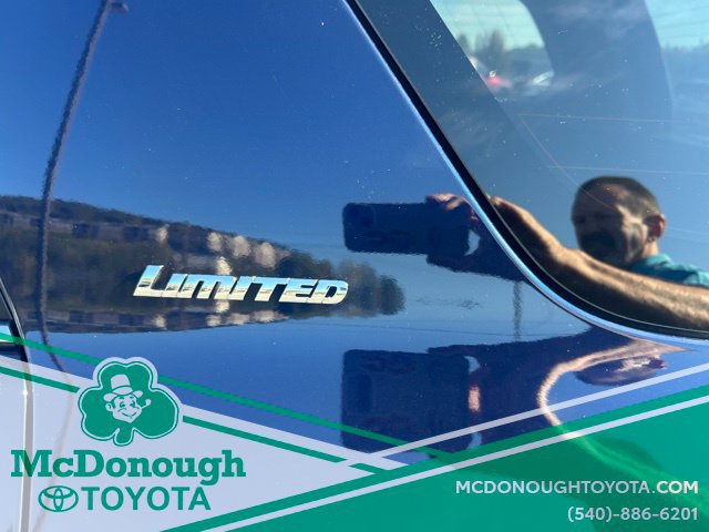Used 2023 Toyota 4Runner Limited AWD/4WD image 6