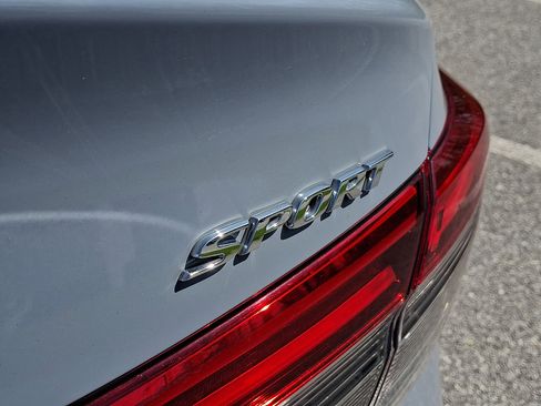 Used 2023 Honda Civic Sport image 32