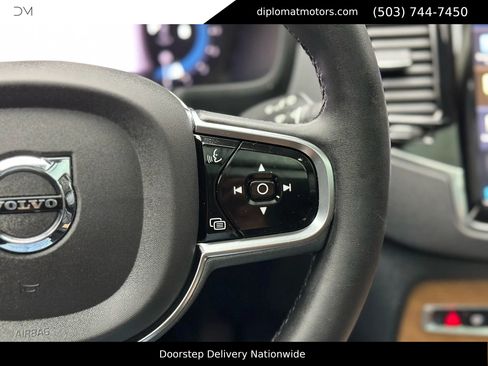 Used 2024 Volvo XC90 B6 Plus image 33