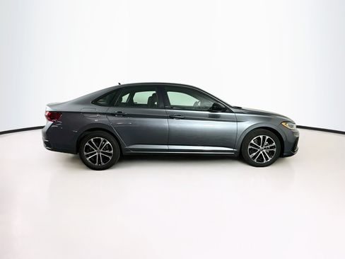 Used 2025 Volkswagen Jetta Sport FWD image 10