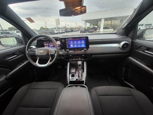 Used 2024 Chevrolet Colorado LT RWD image 15