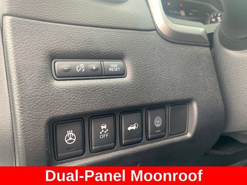 Used 2020 Nissan Murano SL w/ Moonroof Package AWD/4WD image 13