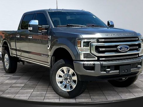 Used 2022 Ford F250 Platinum AWD/4WD image 3