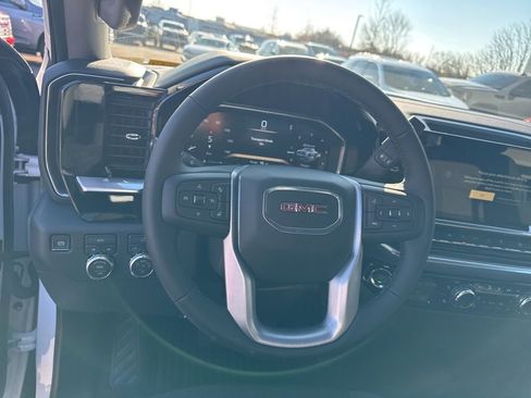 New 2026 GMC Sierra 1500 Elevation image 15