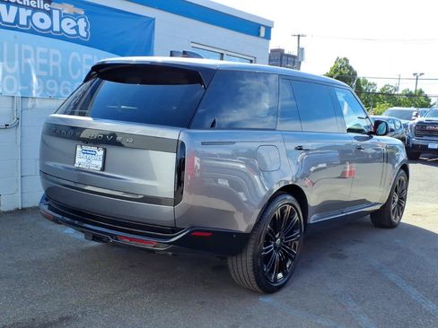 Used 2025 Land Rover Range Rover Long Wheelbase SE AWD/4WD image 6