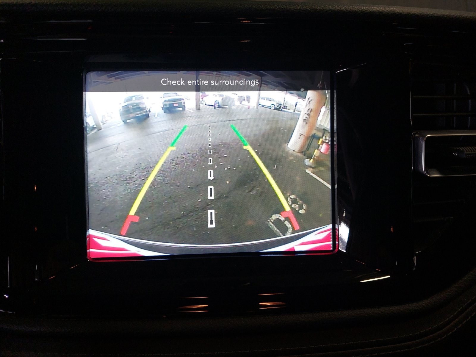 Used 2024 Dodge Durango SXT w/ 3rd Row Seating Group RWD image 14