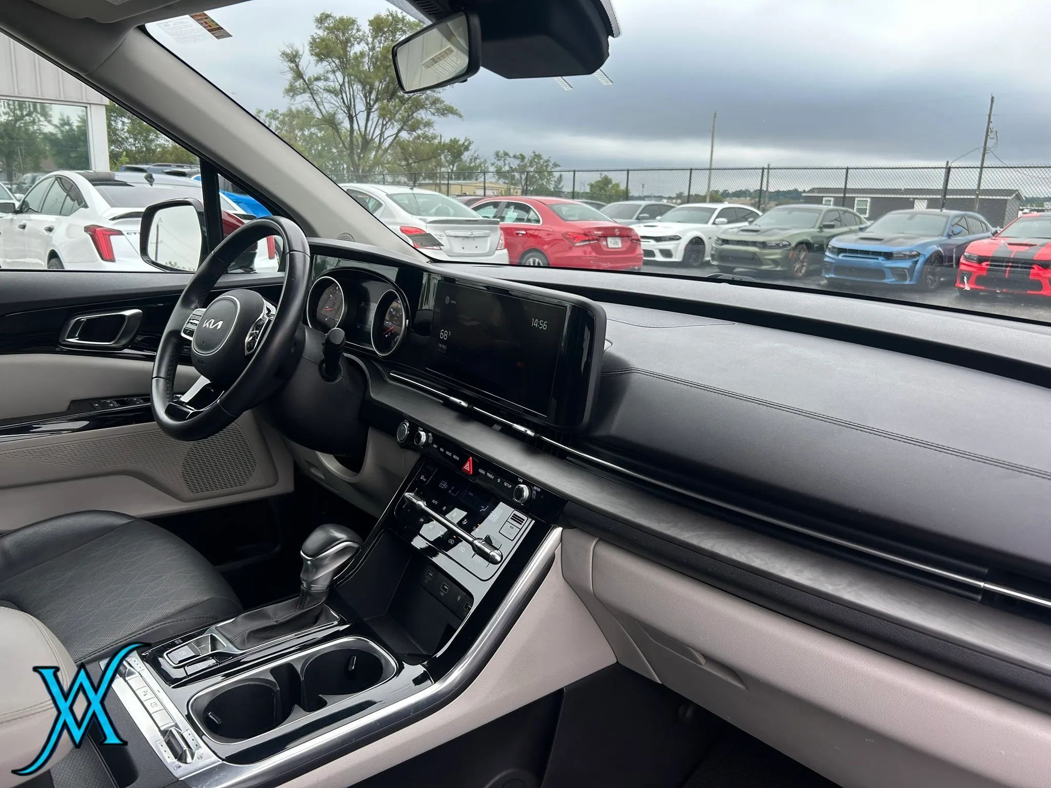 Used 2022 Kia Carnival SX FWD image 23