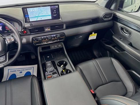 Used 2026 Honda Pilot TrailSport image 32