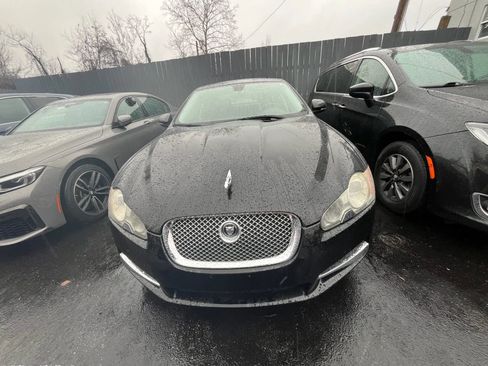 Used 2010 Jaguar XF Luxury image 3