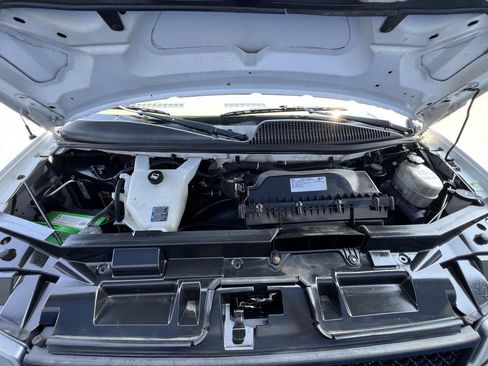 Used 2020 Chevrolet Express 2500 image 24