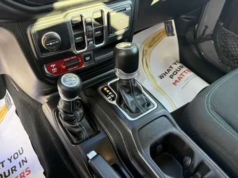 Used 2023 Jeep Wrangler Unlimited Rubicon 4xe w/ Cold Weather Group image 18