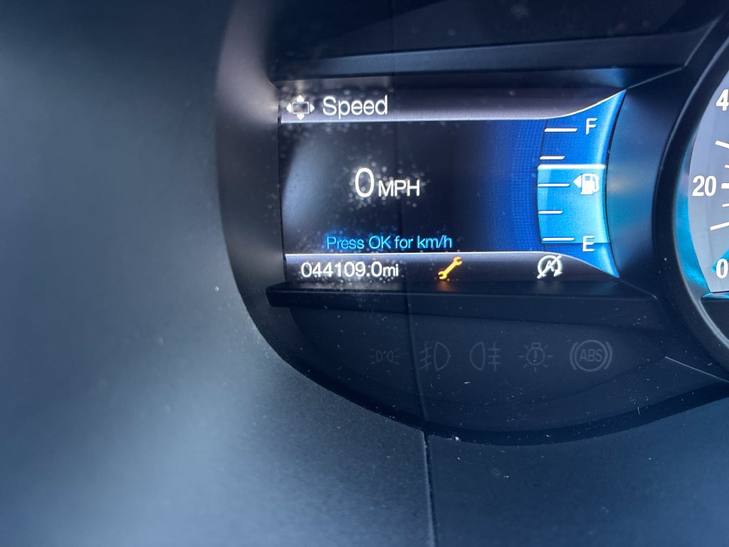 Used 2019 Ford Edge Titanium w/ Equipment Group 301A AWD/4WD image 16