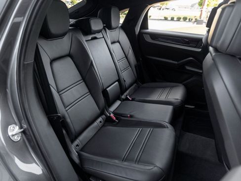 New 2026 Porsche Cayenne Coupe image 41