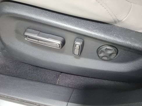 Used 2017 Honda CR-V Touring image 24