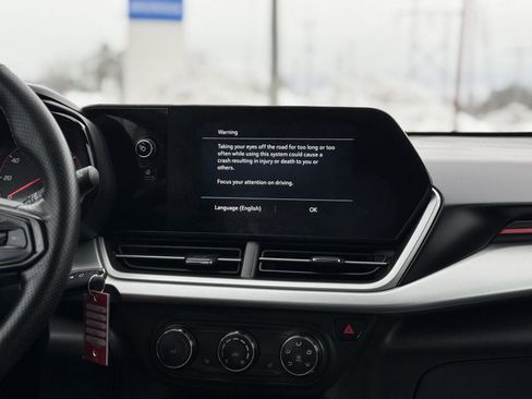 Used 2024 Chevrolet Trax RS w/ Driver Confidence Package image 19