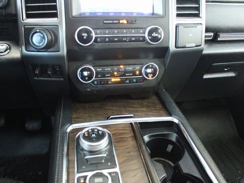 Used 2020 Ford Expedition Max Platinum image 41