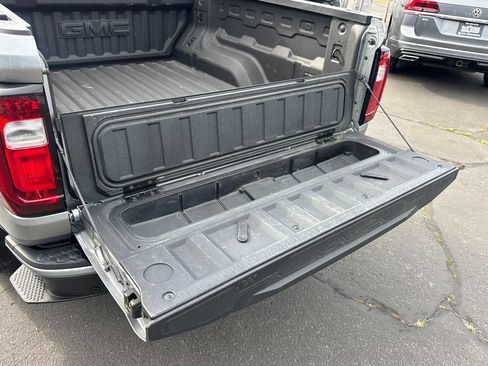 Used 2023 GMC Canyon AT4 w/ AT4 Premium Package AWD/4WD image 10