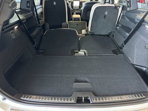 New 2026 Volvo XC90 B6 Plus w/ Protection Package Premier image 15