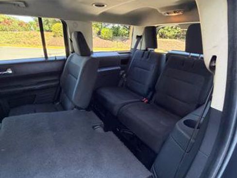 Used 2016 Ford Flex SE FWD image 12