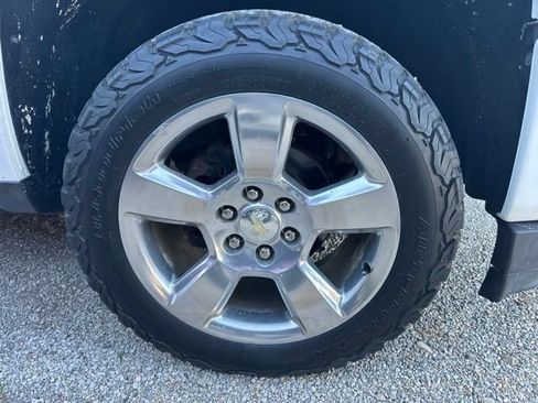 Used 2017 Chevrolet Silverado 1500 LT w/ All Star Edition AWD/4WD image 15
