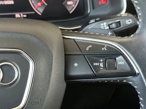Used 2020 Audi Q8 Premium Plus w/ Premium Plus Package AWD/4WD image 28