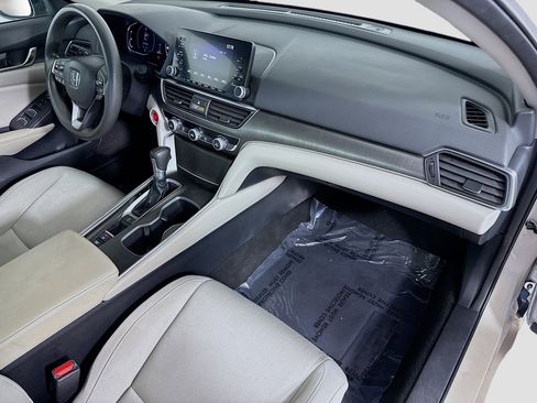 Used 2018 Honda Accord LX image 30